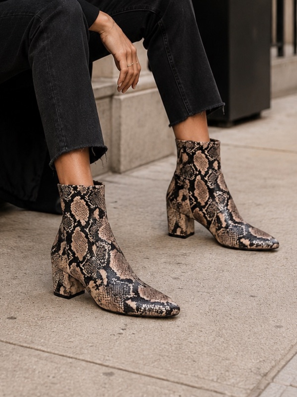 Stuart Weitzman Yuliana 60 Python Print Booties 9.5B NWT